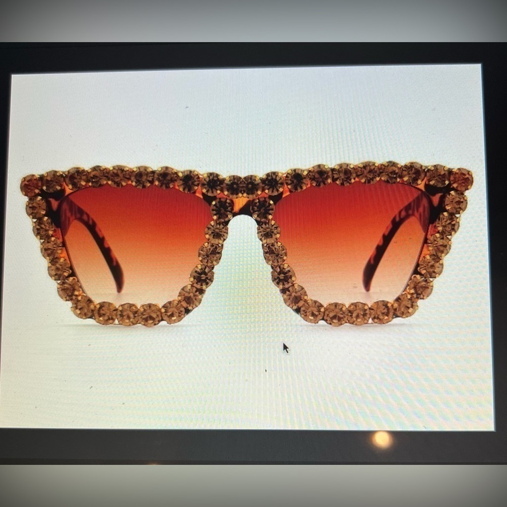 Greeksglasses brown Rhinestone styled Sunglasses